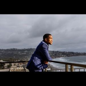 Meet your Posher, Elijah